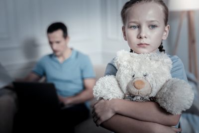Przemoc wobec dzieci: ofiara przemocy domowej w przedszkolu
