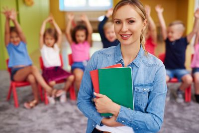 Jak zatrudnić nauczyciela rozpoczynającego pracę w przedszkolu?