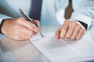 8 obowiązkowych elementów umowy o pracę